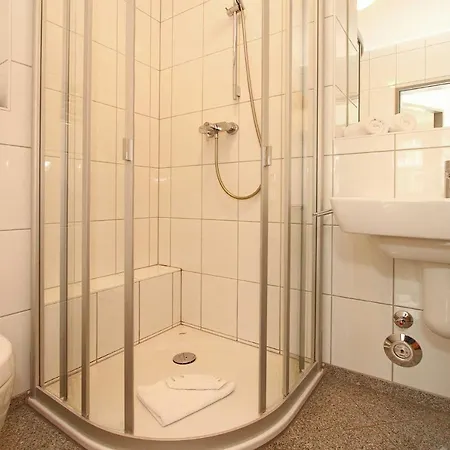 Duenenresidenz B 11 *